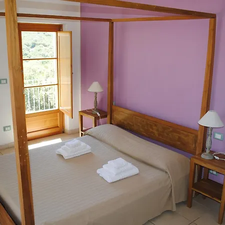 Terre Di L'alcu Bed and breakfast Luogosanto