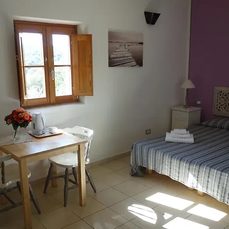 Terre Di L'alcu Bed & Breakfast Luogosanto